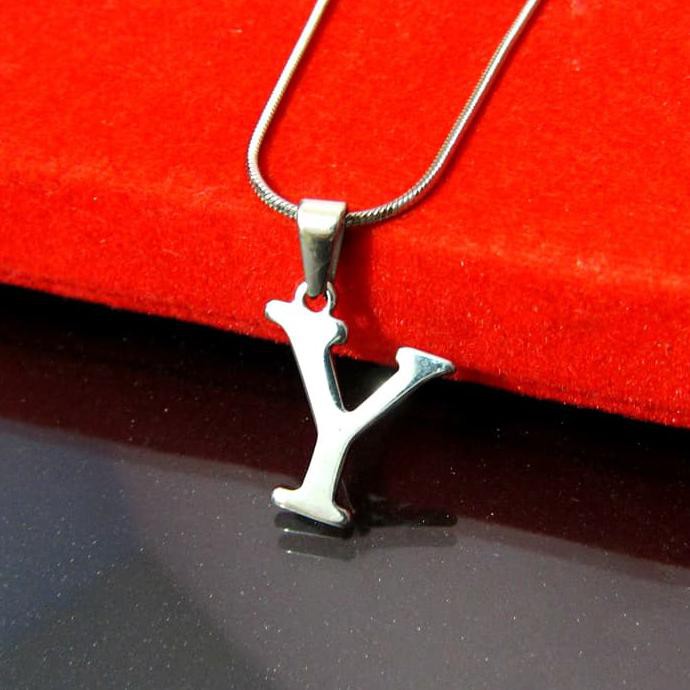 Kalung Liontin Titanium Huruf Y R8592
