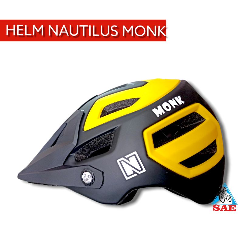 HELM SEPEDA NAUTILUS MONK