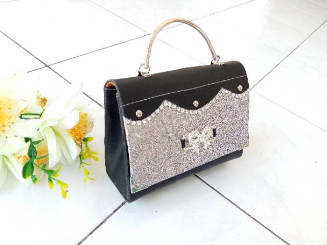 Tas Pesta Renda / B565