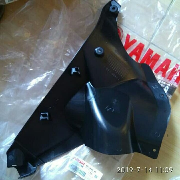 Panel inner 1 kiri yamaha R 15 R15 VVA original YAMAHA BK6-F836K-00