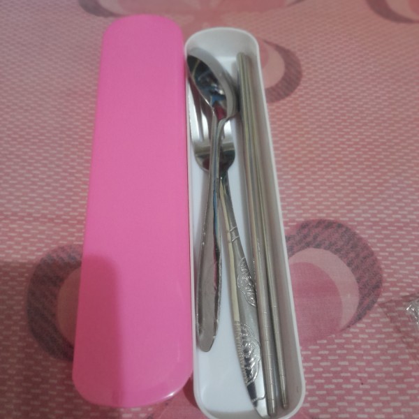 [ORI] Set Alat Makan Stainless Steel Box Travel Praktis |  Sendok Garpu Sumpit 100264 - Merah Muda