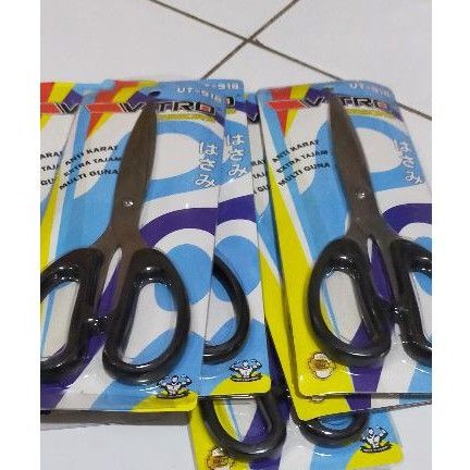 

NOVIKUSHOOP// GUNTING BESAR