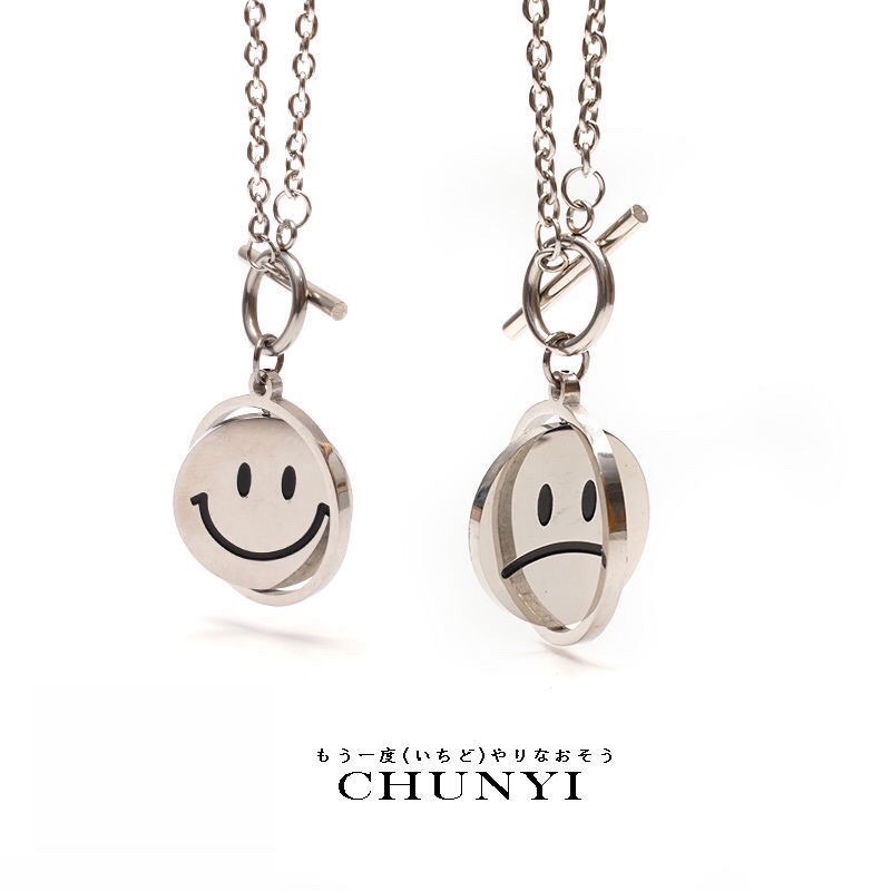 KALUNG LIONTIN EMOTICON FLIP 2 SISI SMILE AND SAD HIP HOP PRIA WANITA KOREA