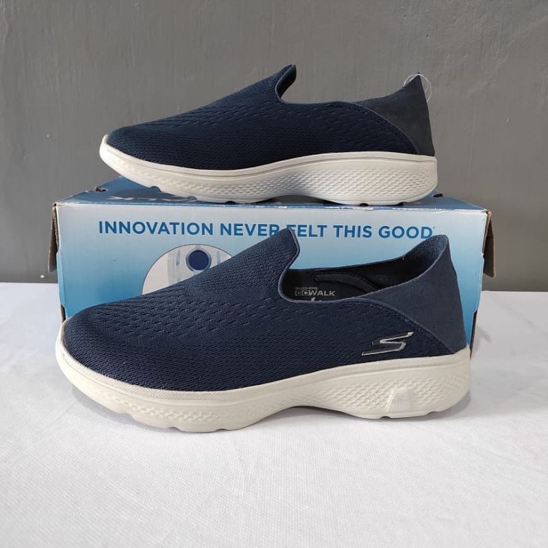 SEPATU SLIP ON SKECHERS