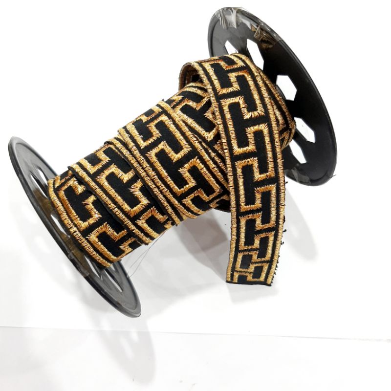 Renda Tepi / Renda Gyper / Renda Rajut /Renda Tepi Emas /Renda - Hitam