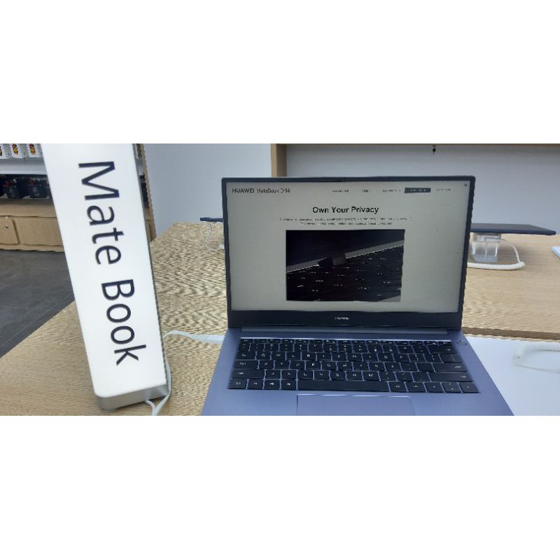 HUAWEI MATEBOOK D14 AMD RYZEN7
