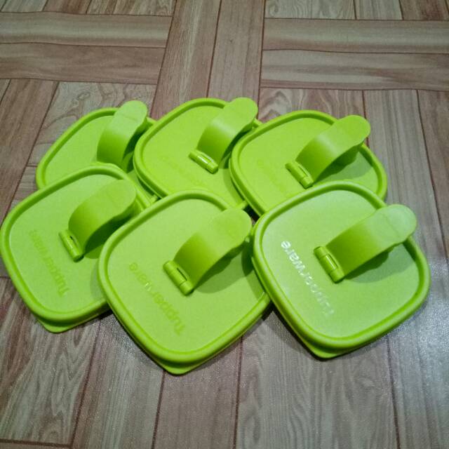 Sale.....tutup botol minum 2ltr slim line tupperware