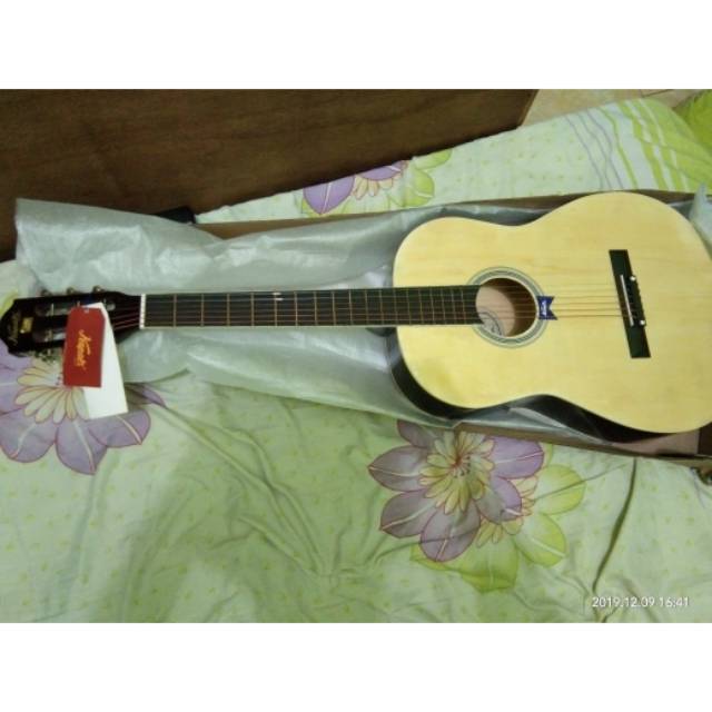 Gitar kapok akai