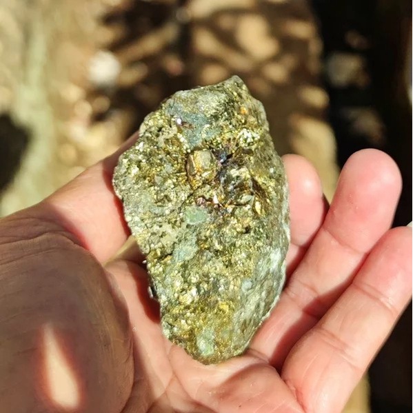 Natural Batu Badar Emas Gold Pyrite