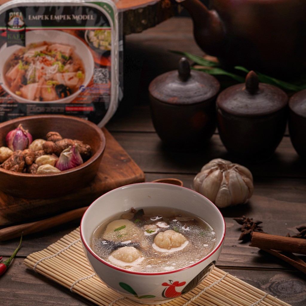 

Pisa Kafe Pempek Model