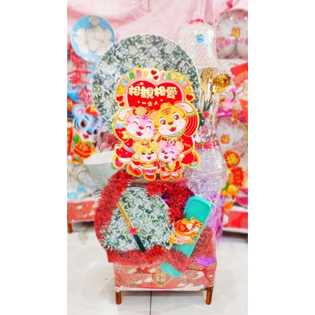 parcel CNY exclusive hampers imlek medan set piring