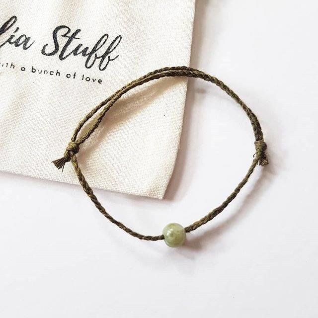 gelang tangan Stone braided simpul olive sliding knot loliastuff (gelang / gelang tali / gelang etnik / gelang batu/ gelang kepang/ gelang unisex/ gelang basic/ gelang bracelet/ gelang cowok/ gelang wanita)