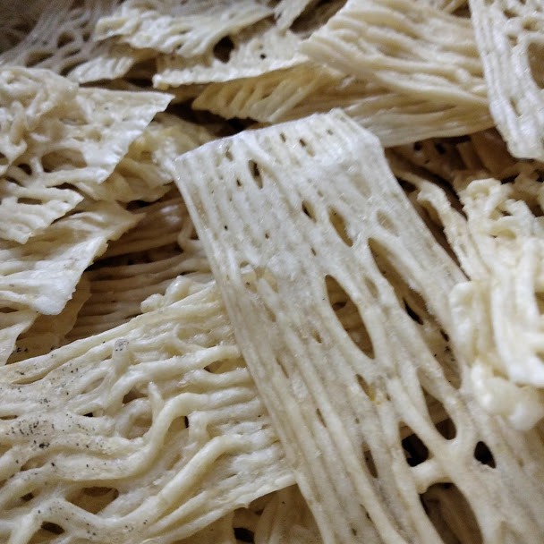 

Mie Yeye Singkong Ukuran Kecil Khas Medan Enak Dan Gurih 500 gr WIENDALOVE