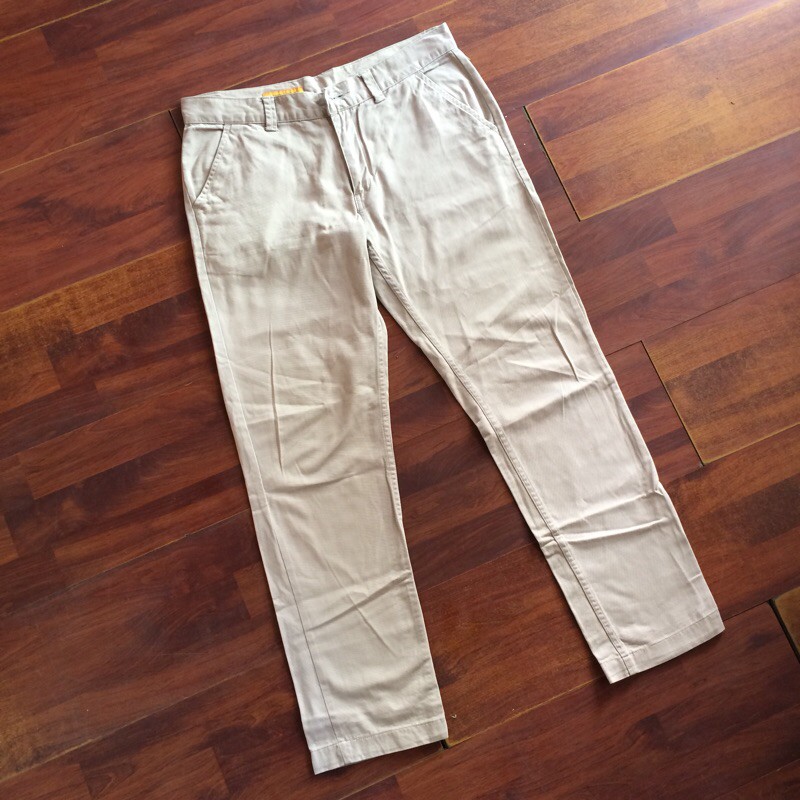 Celana chino Gummo LTD