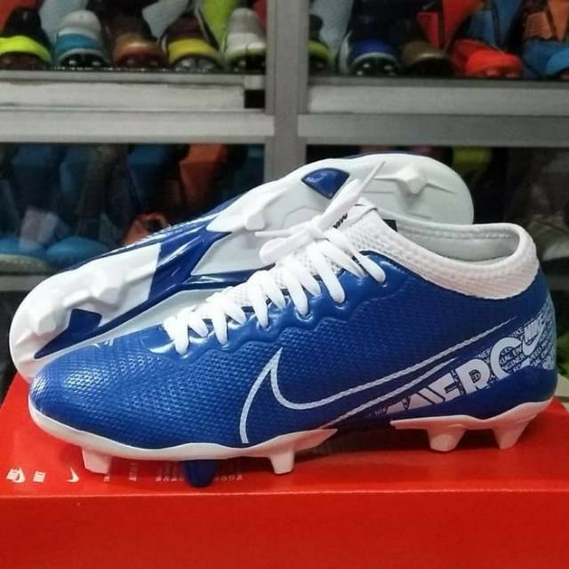 sepatu bola nike mercurial superfly terbaru