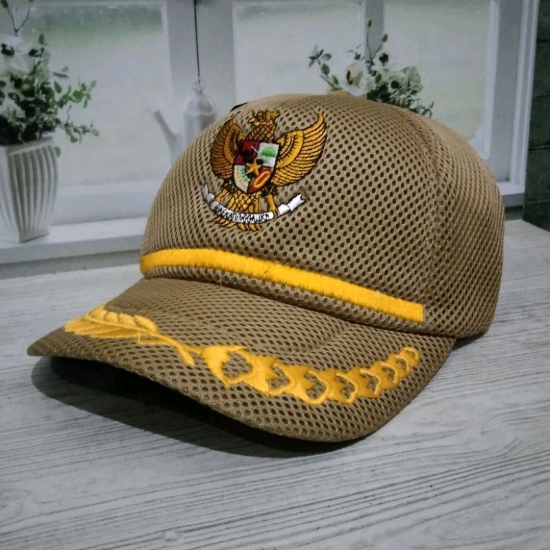 Topi Garuda Padi dan Kapas Kheki