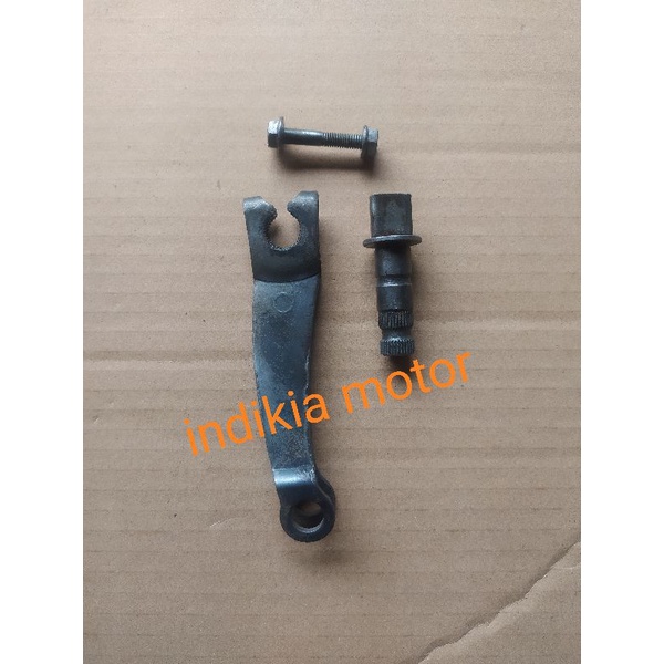 tuas Pengerak rem belakang set thunder 125