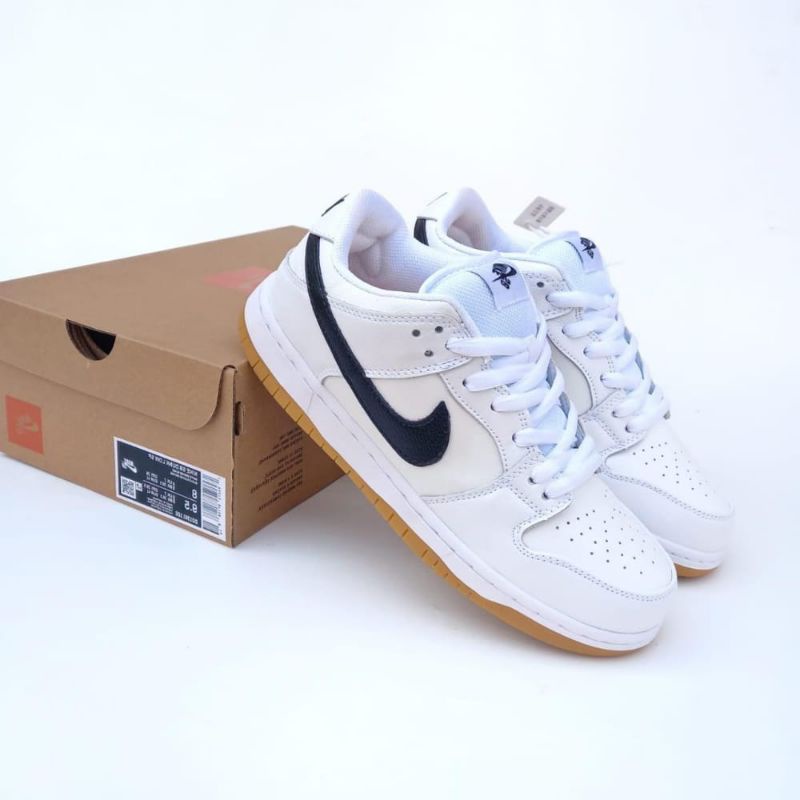 Sepatu Nike SB Dunk Low Pro Iso Orange Label Premium Quality