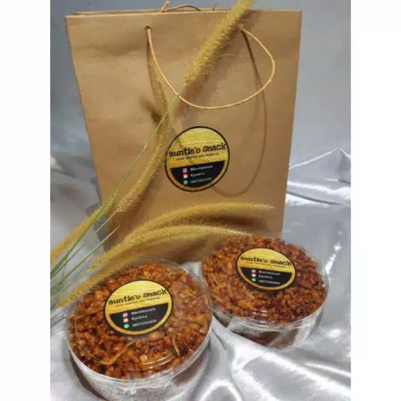 Tempe Krenyez kering tempe kemasan toples. Mohon baca deskripsi