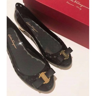 jelly shoes ferragamo asli