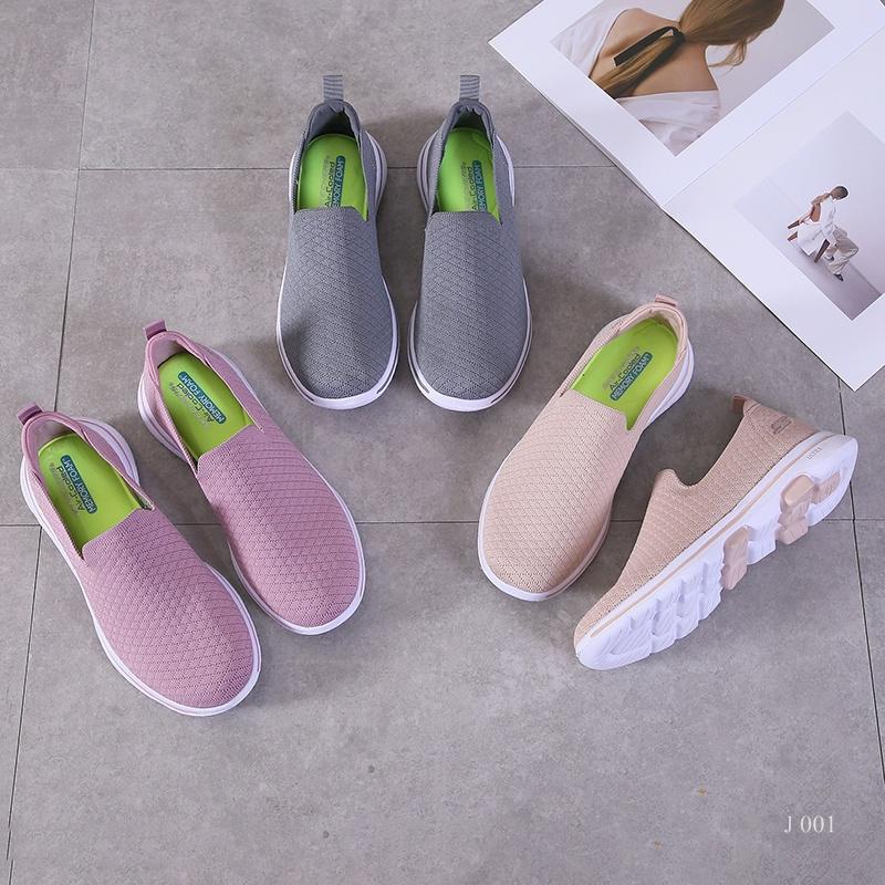 SEPATU WANITA SLIP ON SPORT SHOES 001