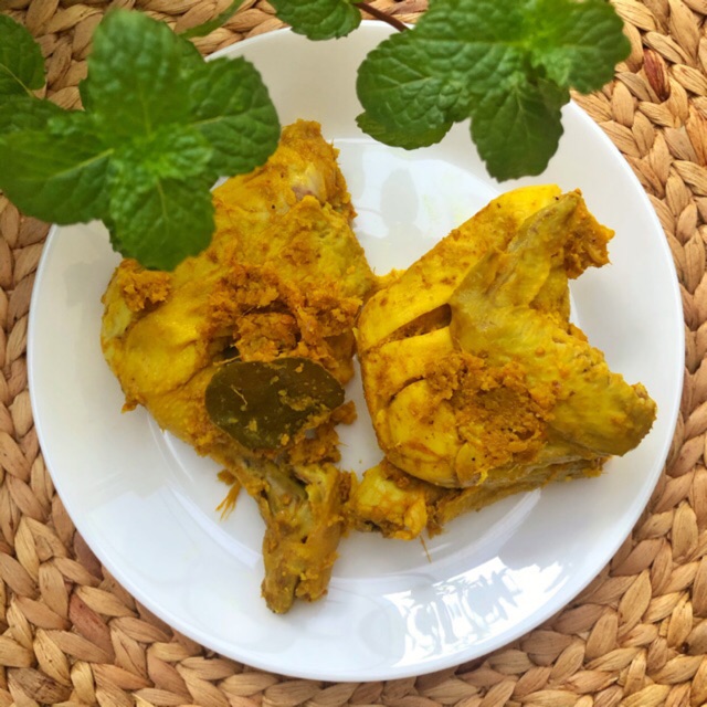 

Ayam Goreng Bumbu Kuning