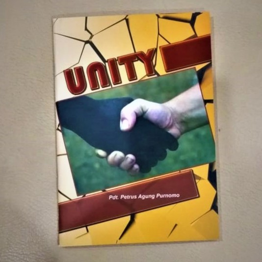 Unity Petrus Agung Purnomo Buku Rohani Kristen Profetik Bahtera Mahanaim