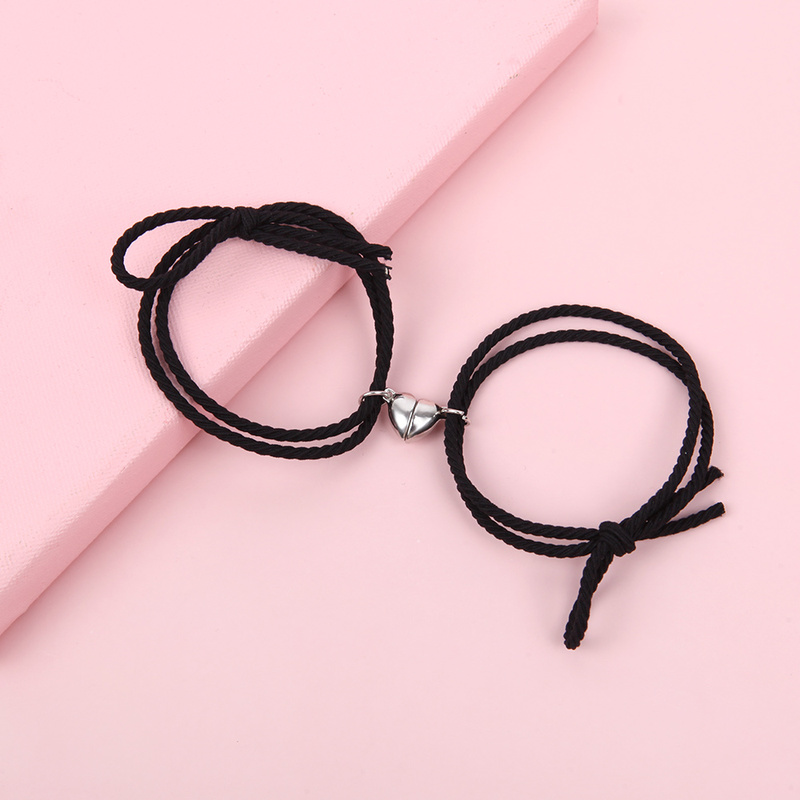 2pcs / Set Gelang Tali Persahabatan Liontin Hati Magnetik Untuk Pasangan