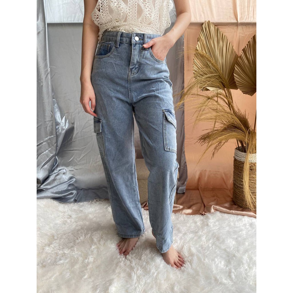  Celana  Highwaist Cargo  Jeans  Baggy Import Wanita Kekinian 