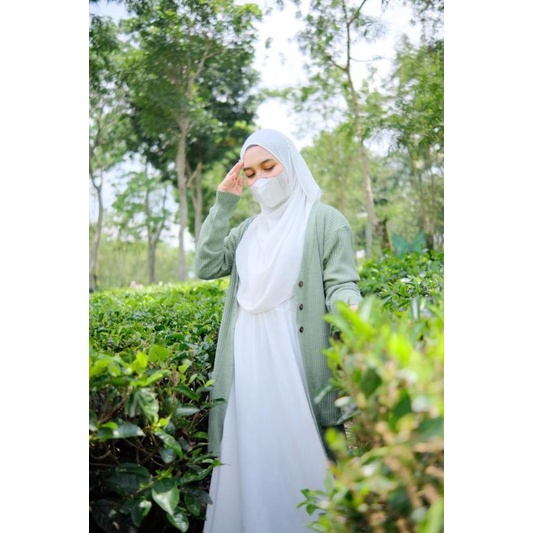 Cardigan rajut nilam