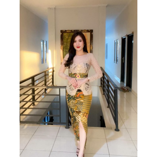 Kebaya Sabrina / Kebaya Bali Jadi Kutubaru Semi Italy Modern