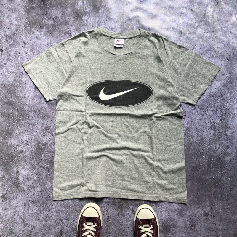 Nike vtg 90s oval swoosh center tshirt