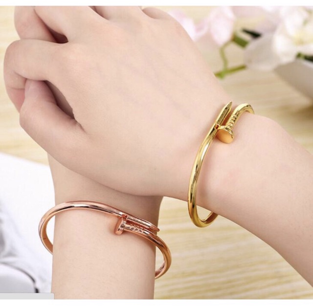 GELANG Titanium Wanita dengan Model Paku Gaya Korea