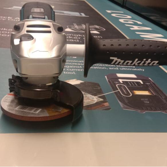 PROMO SALE    selalulaku99 mesin gerinda makita 4 inch DGA413Z variable speed