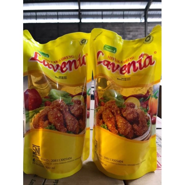 

minyak goreng 900ml kemasan refill lavenia