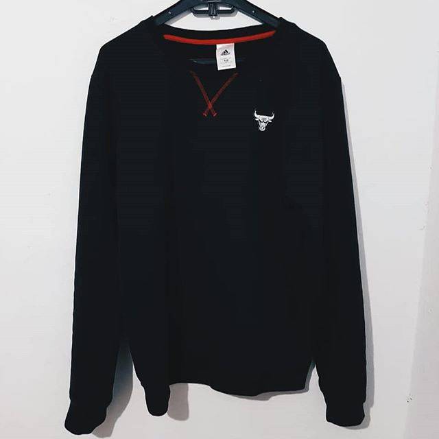 Adidas chicago bulls crewneck