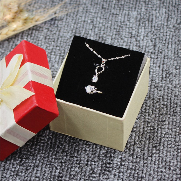 Jewelry Gift Box / Kotak Hadiah Tempat Perhiasan Kalung Cincin Dll G11