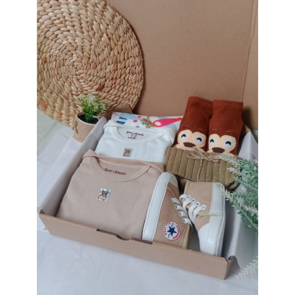 Baby Hampers 3/ Kado Lahiran/ Kado Bayi-H3-Coklat Putih