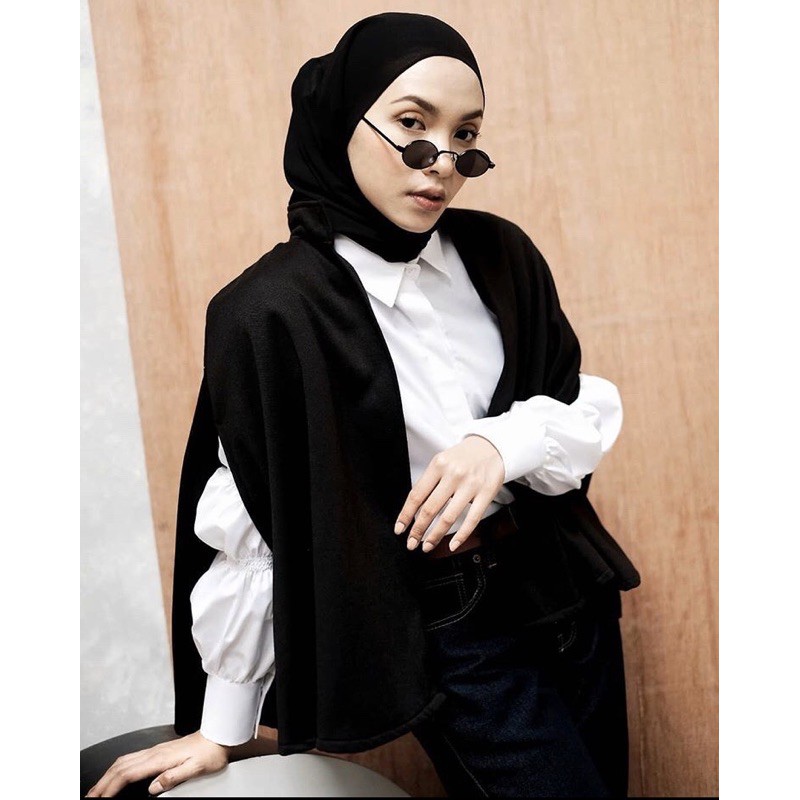 Piper Cape Monoxroom