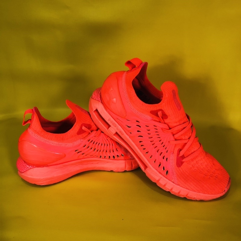 UNDER ARMOUR HOVR PHANTOM / SEPATU SECOND / SEPATU BEKAS