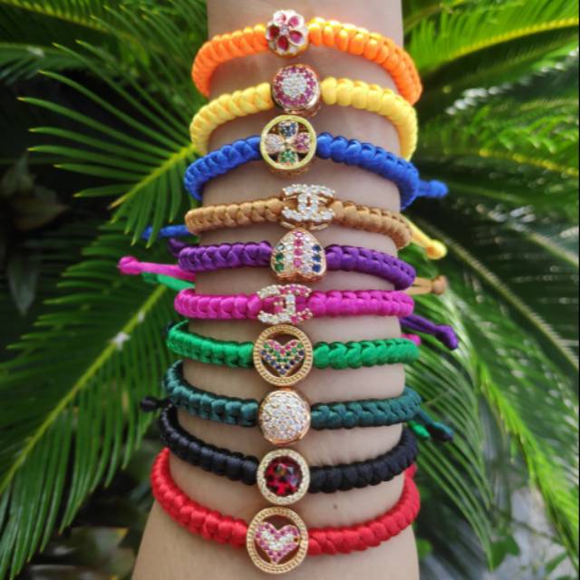 Gelang tali anyam