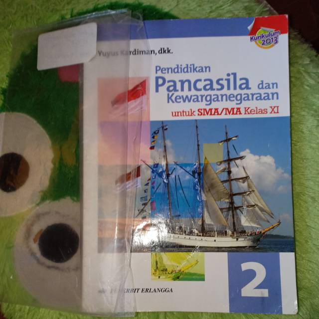 Pkn kelas XI/2 kurtilas