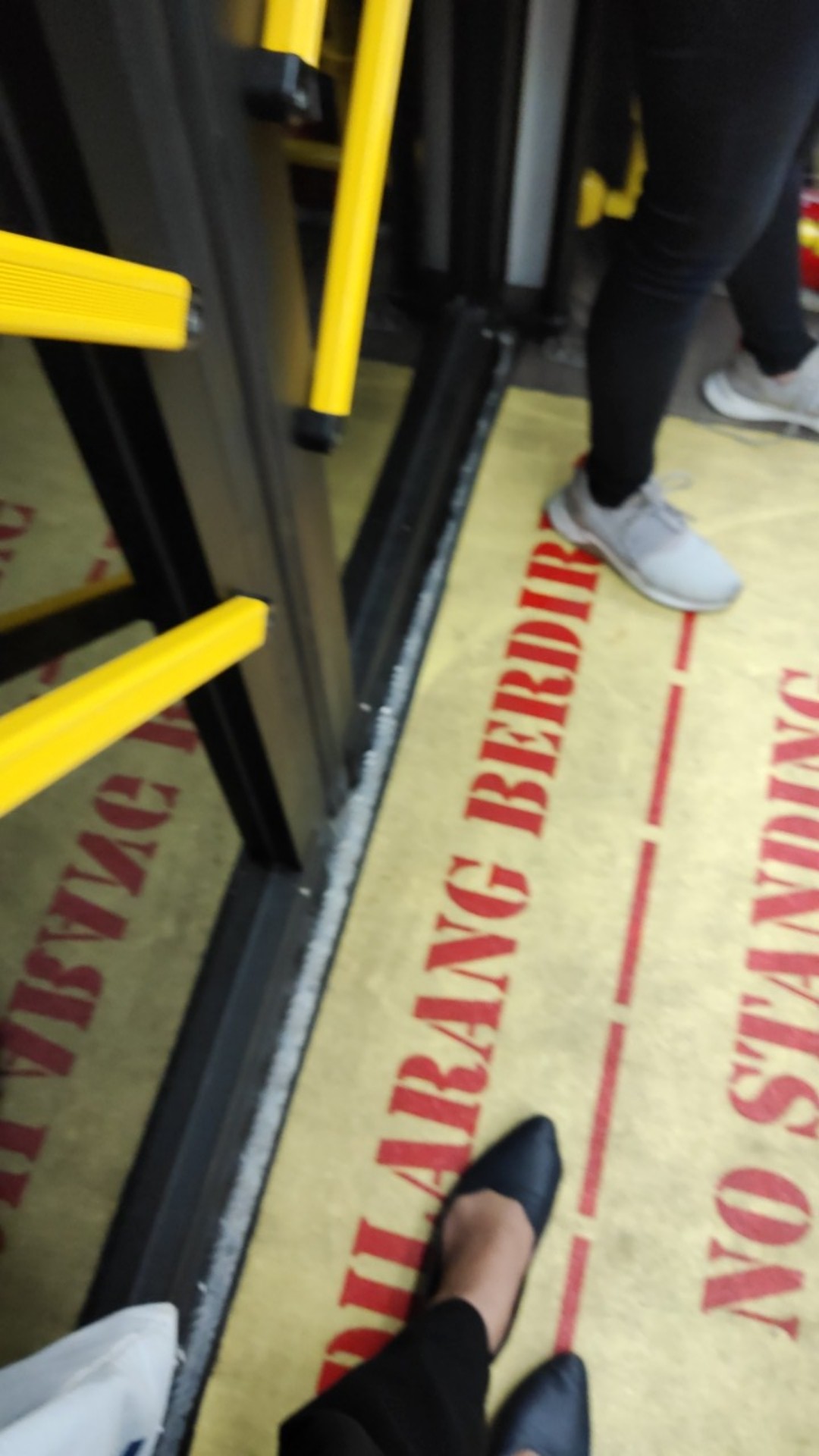 Paket 10 Buah Lem Bakar Ukuran Kecil Refill Lem Tembak Glue Stick