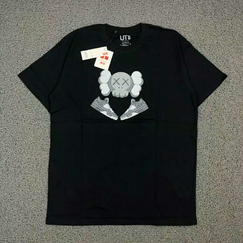 TSHIRT KAOS UNIQLO X KAWS X AIR JORDAN BLACK AUTHENTIC ORIGINAL