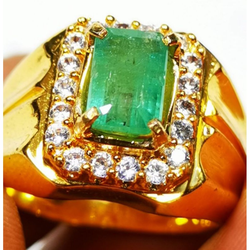 Batu permata natural zamrud colombia minor