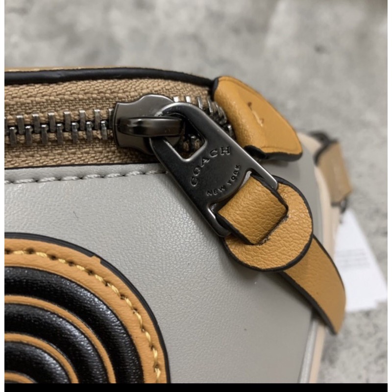 WAISTBAG PRIA RIVINGTON IN COLORBLOK WITH COACH PATCH ORIGINAL