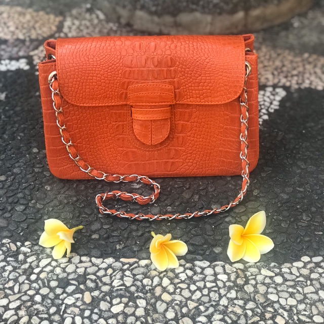 Tas kulit buaya selempang