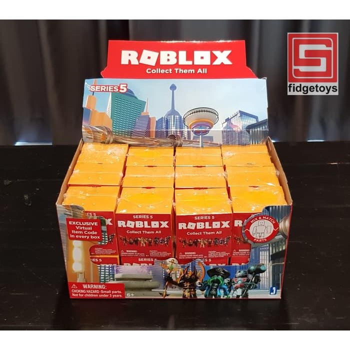 Roblox Minifigure Series 5 Hot Toys 2019 Shopee Indonesia - what comes out of series 5 roblox toys