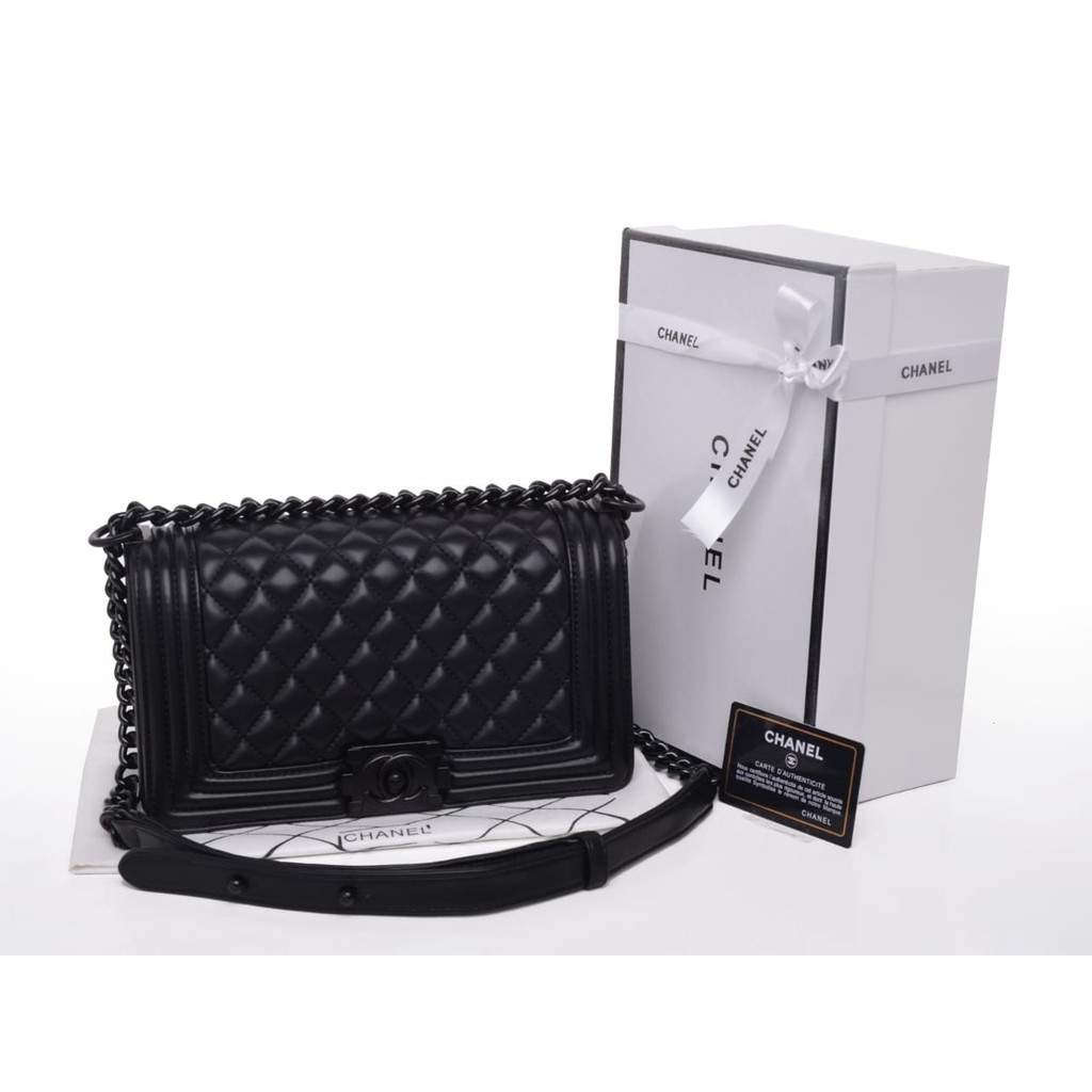 Grosir Tas CH Boy So Black Classic Lambskin Medium HITAM Seprem Box 8811B