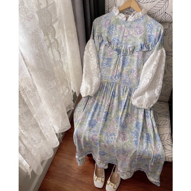 Midi Raya by Haidee Orlin